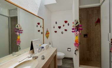 Casa en Venta, Col. Lomas de Tecamachalco. Naucalpan, Estado de México