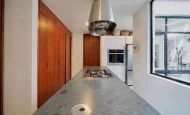 Casa en Venta, Col. Lomas de Tecamachalco. Naucalpan, Estado de México