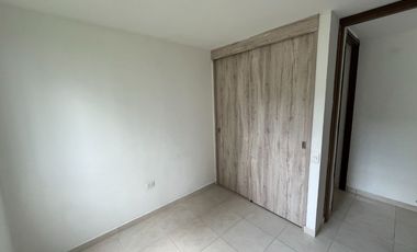 Apartamento en arriendo de 2 alcobas para estrenar en Lago Alto