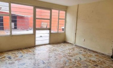 SE VENDE CASA EN LA COL. SAN LORENZO XICOTENCATL