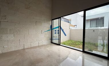 Casa en Venta en Bosques de las Misiones, en Carretera Nacional