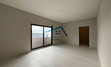 Casa en Venta en Bosques de las Misiones, en Carretera Nacional