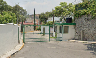 Casa en venta en Lomas de Cuernavaca a precio de REMATE, ¡Compra directa con el banco, no se aceptan créditos!