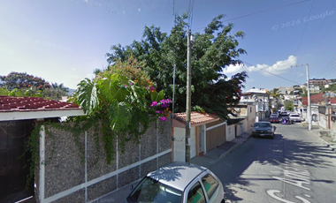 Casa en venta a precio de REMATE en los Sauces, Chilpancingo Guerrero, ¡Compra directa con el banco, no se aceptan créditos!