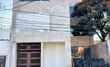 EDIFICIO EN VENTA EN LOMAS DE LA SELVA CUERNAVACA