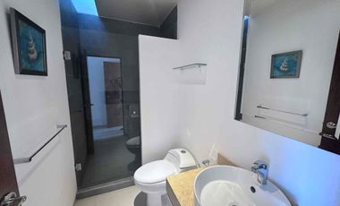 Habitación en renta con baño privado y roofgarden al lado del Anáhuac!!