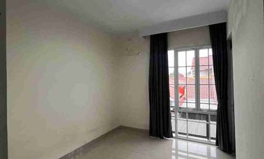 Rumah Di Kontrakan 2 Lantai di Tanah baru beji depok