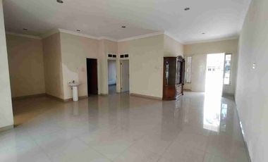 Rumah sewa besar, Pondok Tjandra cluster Durian, Sidoarjo, Rungkut,Surabaya, dekat Tropodo