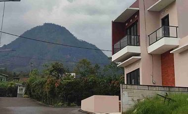 VILLA VIEW KEREN KOTA BATU 2 LT 500 JUTAAN