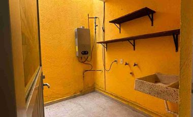 EN FRACCIONAMIENTO CON AMENIDADES, SALIDA RAPIDO A CDMX