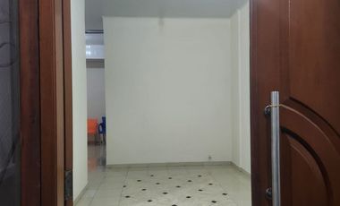 DISEWAKAN RUMAH DI GRIYA LOKA BSD