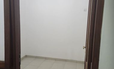 DISEWAKAN RUMAH DI GRIYA LOKA BSD