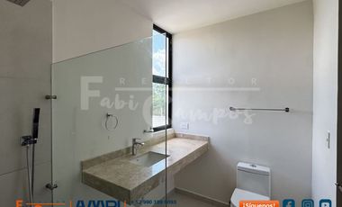 Casa en venta de 3 recámaras en Komchen Mérida