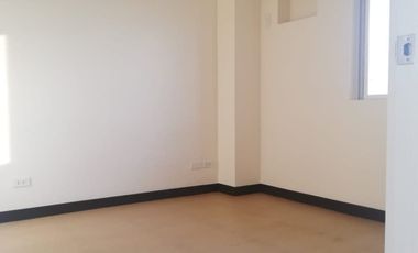 3br Condo With PS @Torre De Manila DMCI Along taft Manila Beside Adamson University