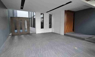 Brand New Elegant House with Dip Pool For Sale in Greenwoods Pasig-Cainta Village