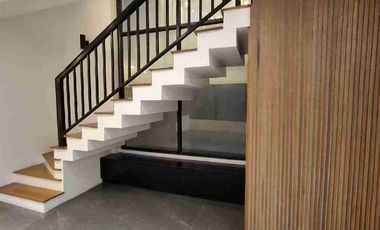 Brand New Elegant House with Dip Pool For Sale in Greenwoods Pasig-Cainta Village