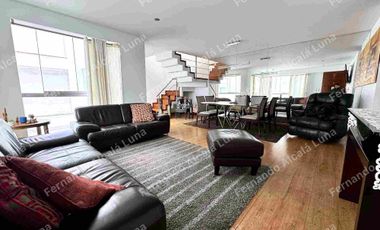 VENDO - duplex Miraflores ,183 m2  ,02 Dormitorios,02 cocheras y 01 Depósito,Terraza ,Jacuzzi