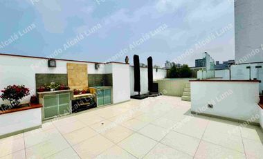 VENDO - duplex Miraflores ,183 m2  ,02 Dormitorios,02 cocheras y 01 Depósito,Terraza ,Jacuzzi