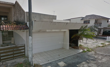 VENTA DE CASA EN VERACRUZ  EN COL FLORES DEL VALLE VERACRUZ