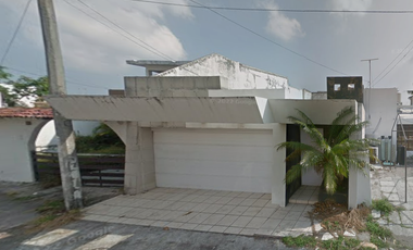 VENTA DE CASA EN VERACRUZ  EN COL FLORES DEL VALLE VERACRUZ