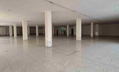 LOCAL EN RENTA TOLUCA CON DOBLE FRENTE