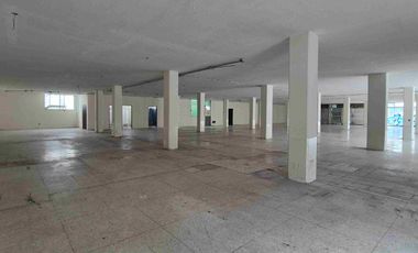 LOCAL EN RENTA TOLUCA CON DOBLE FRENTE