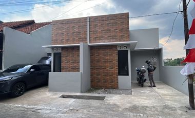 RUMAH MURAH READY SATU LANTAI BEBAS BANJIR DI GRAFIKA BANYUMANIK SEMARANG