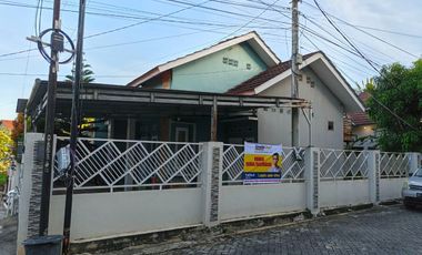 Rumah Bagus dan Terawat Dijual dengan Semua Perabot didalamnya