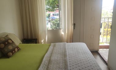 venta casa esquinera con 3 locales y una unidad de vivienda