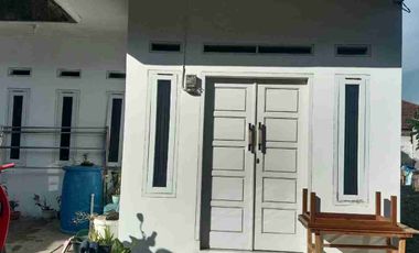 JUAL RUMAH MURAH BAGUS BONUS KOS KOSAN AKTIF DI CIMAHI BANDUNG, ATAP BETON, SIAP BANGUN 2 LT