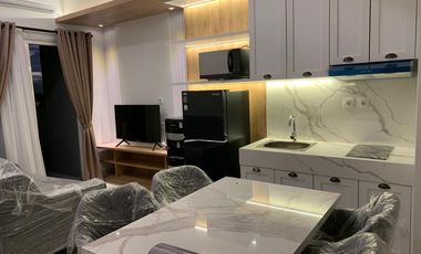 Sewa Apartemen Roseville Soho & Suite BSD – 2 BR Eksklusif Baru Murah Fully Furnished Electronic
