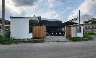 Ruang Usaha Strategis Karangasem Dekat UMS