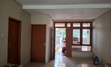 TURUN HARGA DIJUAL RUMAH SIAP HUNI BERLOKASI DI GRIYA LOKA BSD