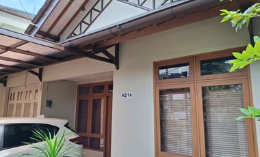 TURUN HARGA DIJUAL RUMAH SIAP HUNI BERLOKASI DI GRIYA LOKA BSD