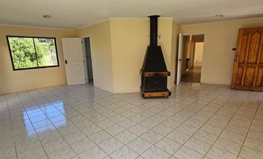 Las Gaviotas, a 7 Km Concón, 3 dormitorios, quincho, 1415 M2