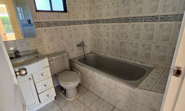 Las Gaviotas, a 7 Km Concón, 3 dormitorios, quincho, 1415 M2