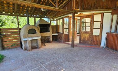 Las Gaviotas, a 7 Km Concón, 3 dormitorios, quincho, 1415 M2