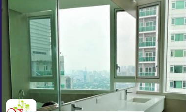 3 Bedroom Penthouse Unit for Lease in Park Terraces