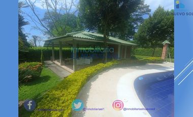 ¡¡HERMOSA CASA CAMPESTRE EN VENTA CON ACABADOS DE LUJO Y MUY CERCA AL PUEBLO DE RESTREPO!!META