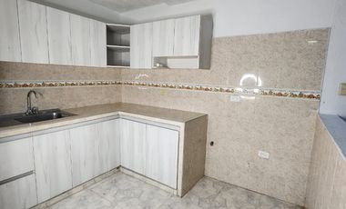 SE ARRIENDA CASA IDEAL PARA ESTABLECIMIENTO COMERCIAL Y VIVIENDA