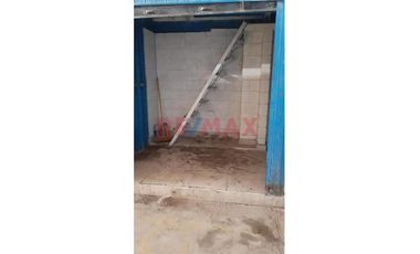 Venta De 2 Locales Comerciales (Contiguos) En Mercado Las Capullanas//ID:1156747