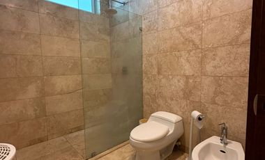 SAMBORONDON, ISLA MOCOLI, BLUEBAY, VENDO  DEPARTAMENTO PLANTA BAJA.