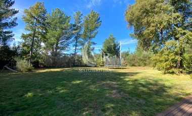 Parcela de 5.000 M2 con Hermosa Casa con 5D y 5B, Sector Metreñehue, Pucón