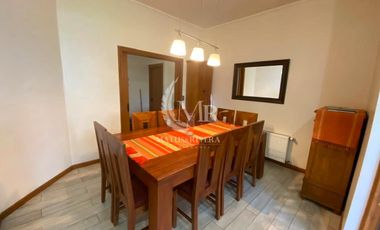 Parcela de 5.000 M2 con Hermosa Casa con 5D y 5B, Sector Metreñehue, Pucón