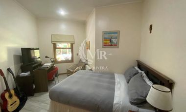 Parcela de 5.000 M2 con Hermosa Casa con 5D y 5B, Sector Metreñehue, Pucón