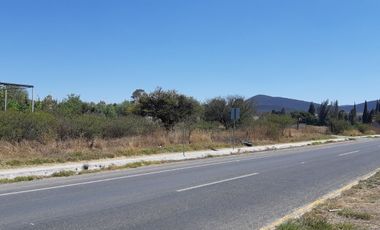 Venta 10,000 m2. sobre el Blvd. Metropolitano, con Escriturra.