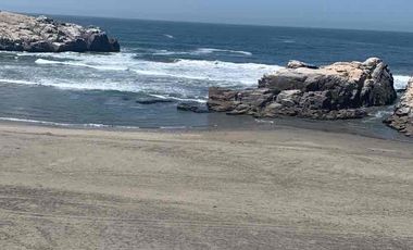 CASA DE PLAYA EN PRIMERA FILA- LOBOS
