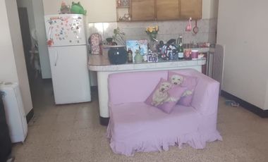 Vendo casa rentera esquinera en el centro sur de Guayaquil