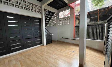 RUANG USAHA  BLOK A KEBAYORAN BARU JAKARTA SELATAN