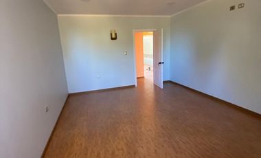 Gran Oportunidad – Propiedad de 4.200 m² con dos casas independientes